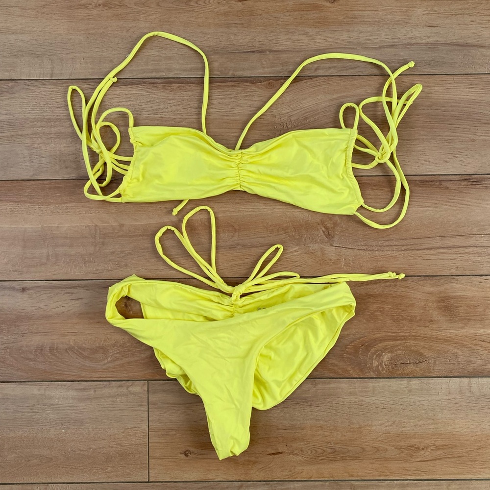 Frankie’s bikini set